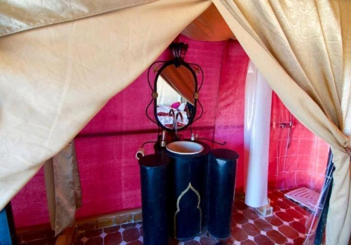 Merzouga Luxury Camp Экстерьер фото